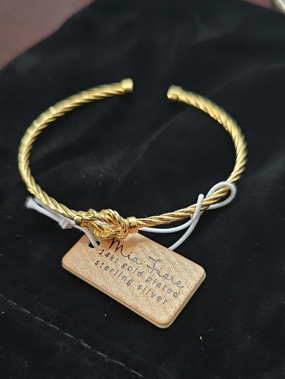 Knot Cable Cuff Bracelet in Gold